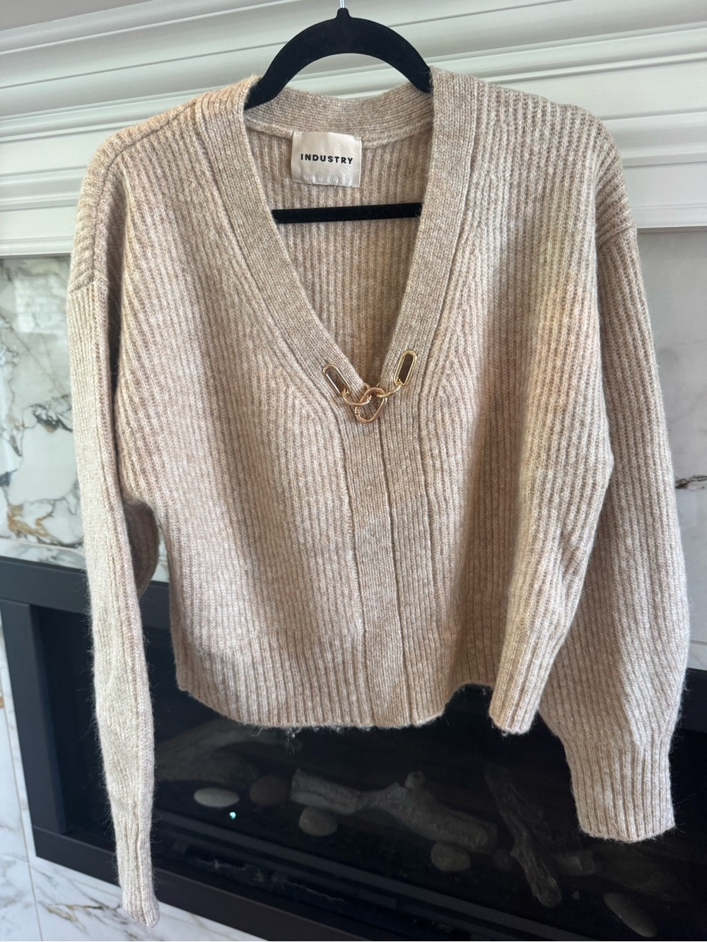 INDUSTRY Beige Ribbed V-Neck Sweater with Gold Chain Accent